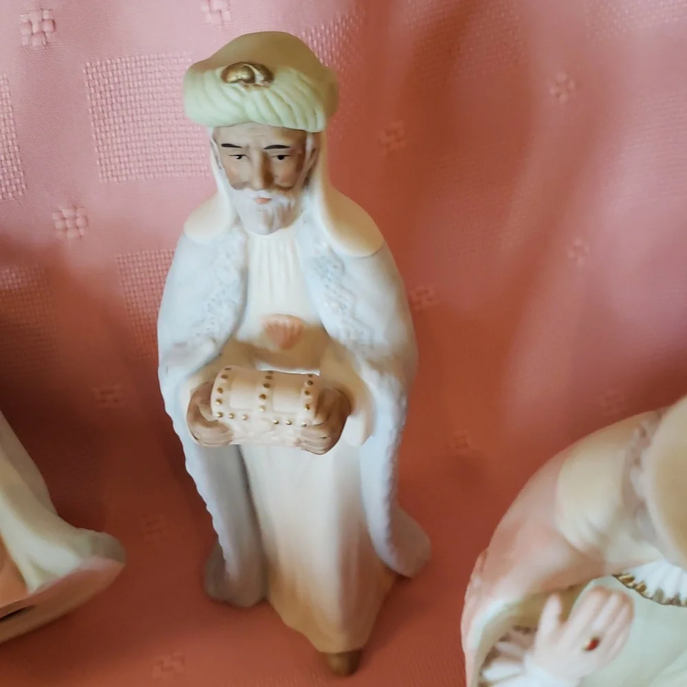 🎄The Christopher Collection "Spirit Of Bethlehem" Nativity Scene Nine Piece Set - Picture 6 of 11